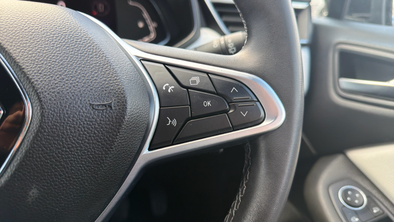 Renault Clio 1.0 TCe 90 SE Edition 5dr Petrol Hatchback